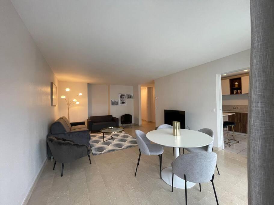 Le Mont-Veyrier, Parking Et Vue Apartment อานซี ภายนอก รูปภาพ