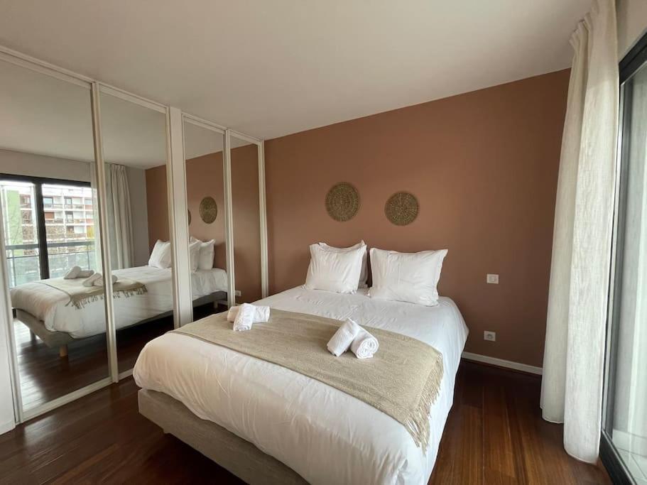 Le Mont-Veyrier, Parking Et Vue Apartment อานซี ภายนอก รูปภาพ